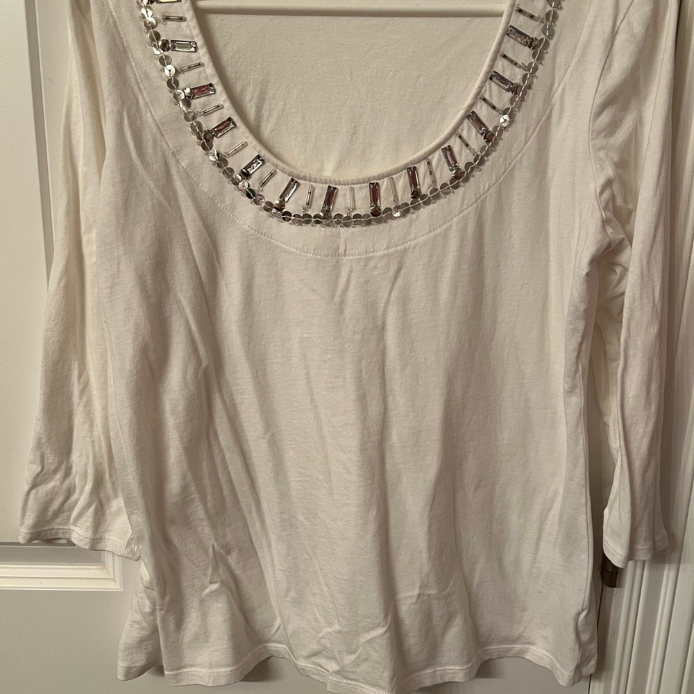 Mid sleeve shirt